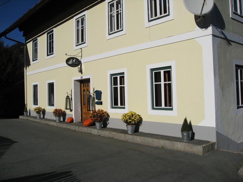 Haus 26 Weissbriach Bed and Breakfast Buitenkant foto